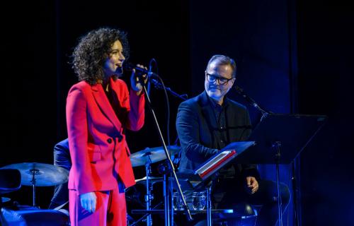 Jazzowa Bona – Artur i Ewa Żmijewscy w spektaklu muzycznym