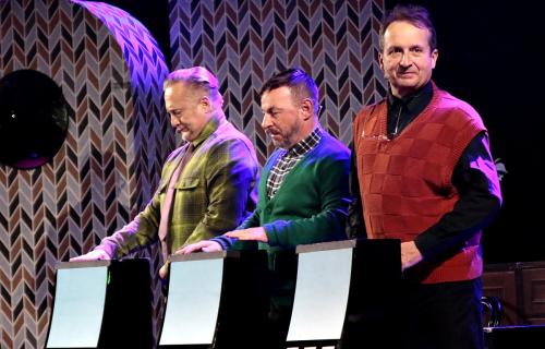 Kabaret Moralnego Niepokoju - Normalne to to nie jest