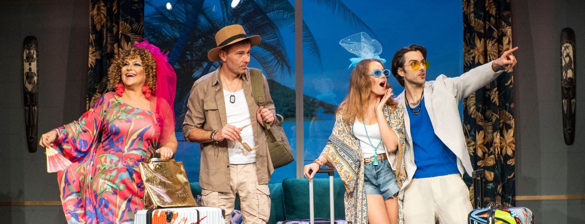 Okładka wpisu Jesienne premiery w teatrze. Jaki spektakl wybrać z repertuaru?