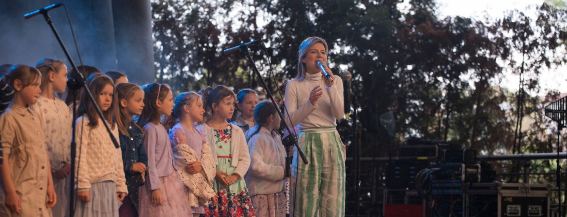 Okładka wpisu Kulturalna jesień z dzieckiem. Jakie wydarzenia wybrać z repertuaru?