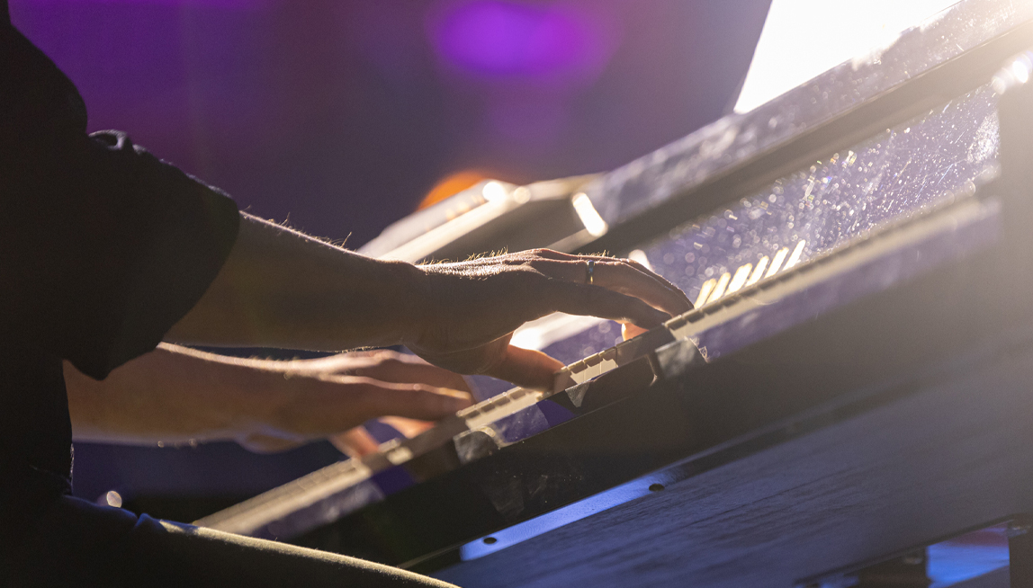 Muzyka, która łączy pokolenia – nostalgiczne koncerty pełne wspomnień